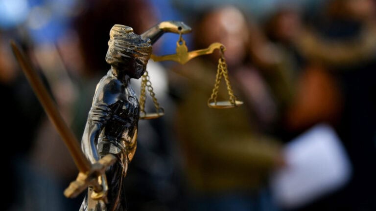 Oito arguidos da megaoperação europeia de fraude saem em liberdade&nbsp;