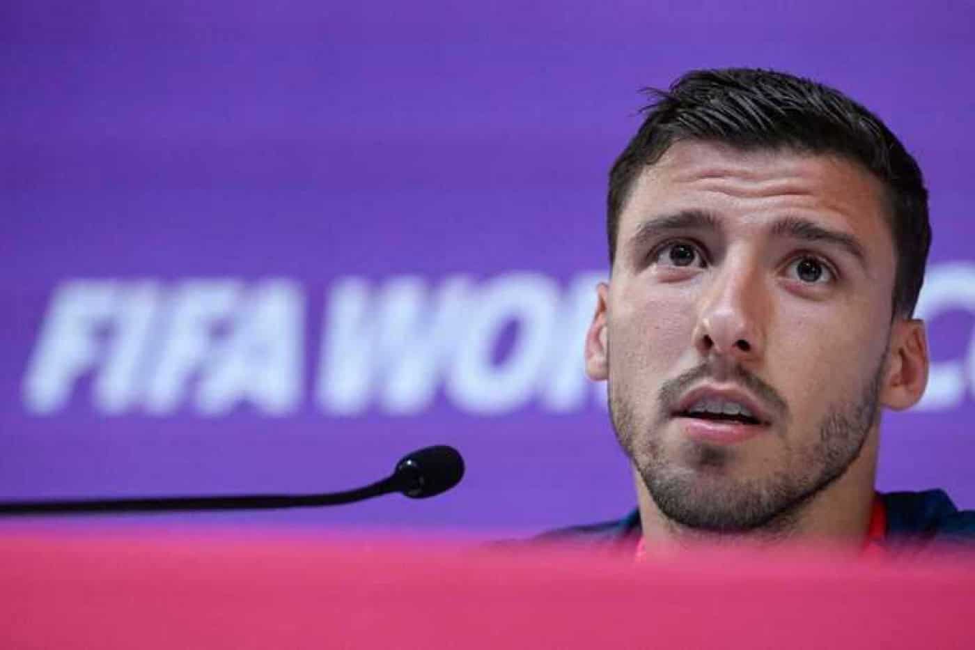"Estamos prontos", garante Ruben Dias sobre jogo dos oitavos com a Suíça