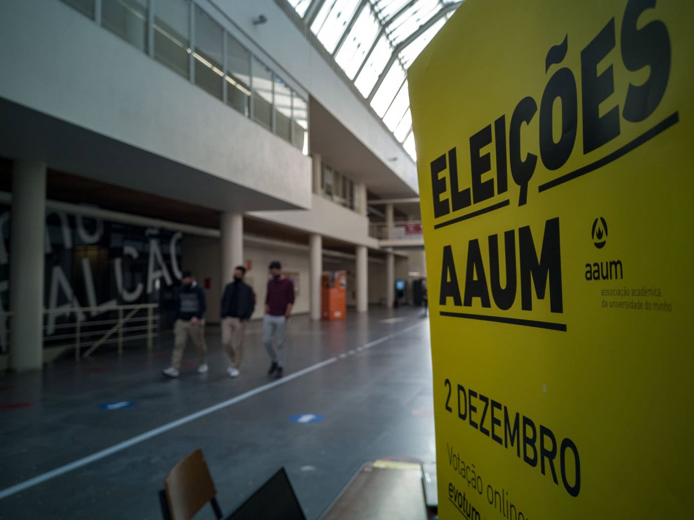 Eleições AAUMinho. Votaram 200 alunos na primeira hora