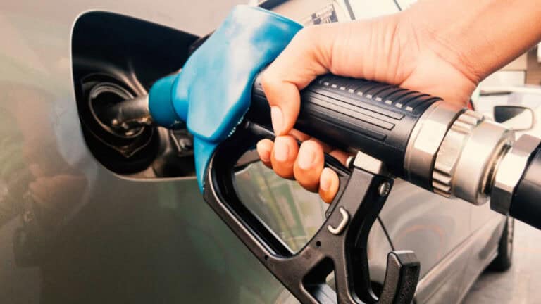 Gasóleo baixa 9,5 cêntimos e gasolina sete na próxima semana