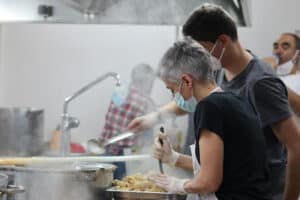 Virar a Página lança campanha solidária a pensar no Natal