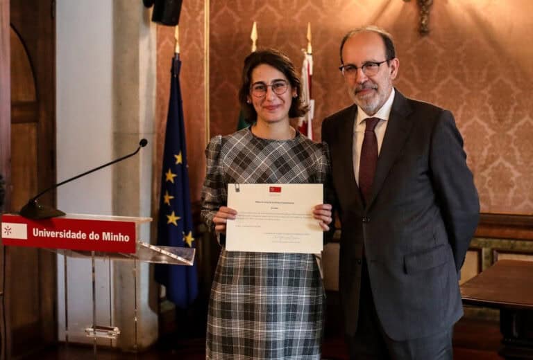 Vencedora do Prémio Victor de Sá. “Estado surge como produtor de ilegalidades na emigração”