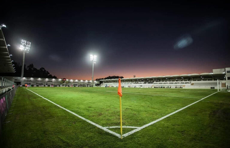 Moreirense acredita na passagem aos quartos. Benfica espera jogo digno de uma final