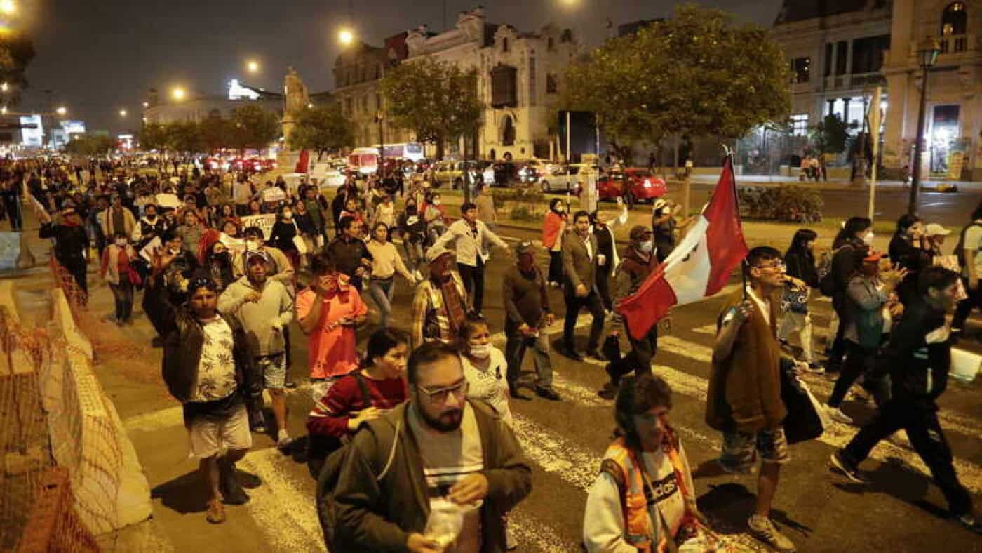 Sete dos 66 portugueses ainda estão retidos no Peru