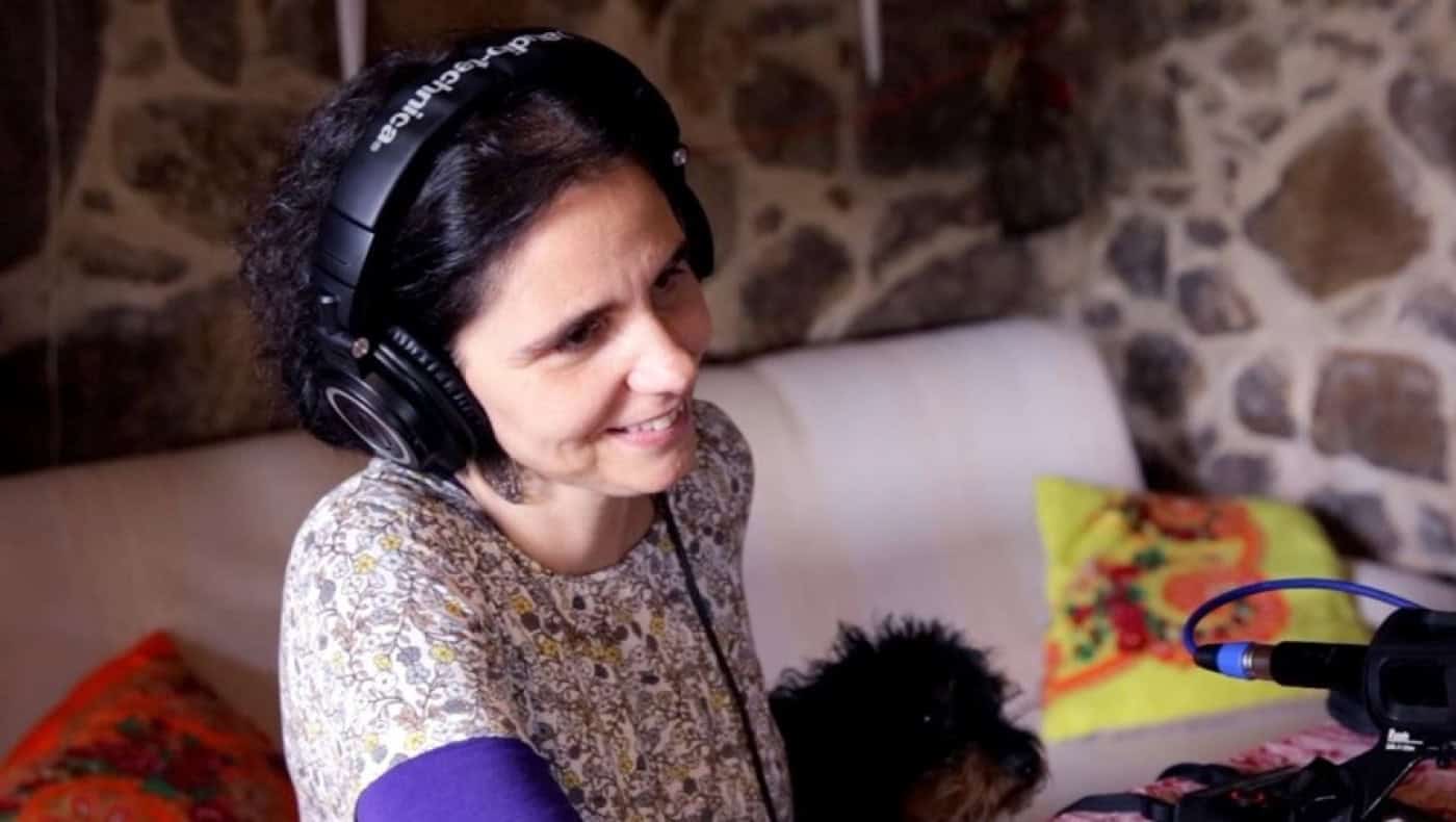 Documentarista, radialista mas sobretudo uma apaixonada pelos sons