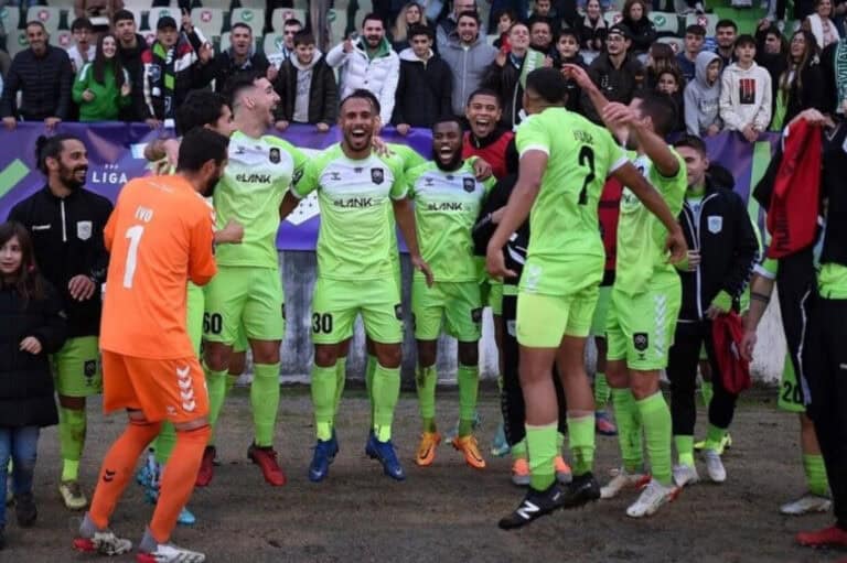 Jogadores e equipa técnica do Lank Vilaverdense com salários em atraso