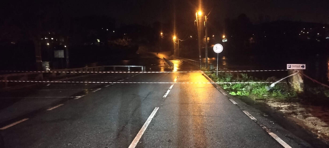 Mau tempo: Subida do caudal do rio Ave obriga a cortar ponte em Guimarães