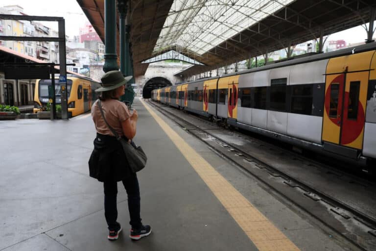 Maquinistas da CP vão parar entre 3 e 8 de janeiro