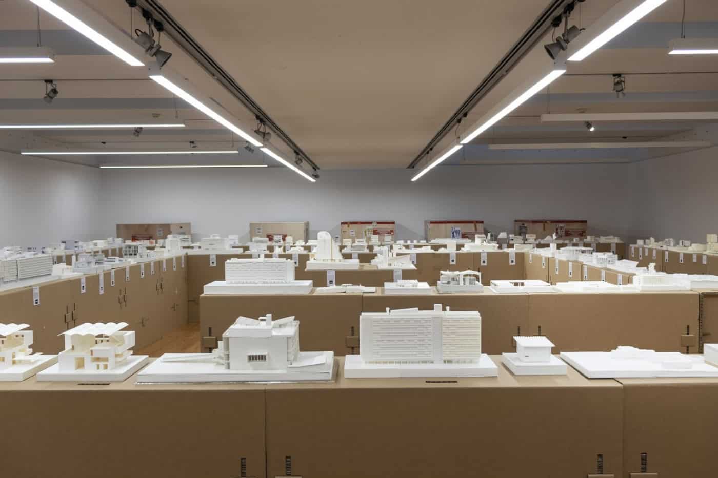 Escola de Arquitetura recebe exposição com maquetes de obras de Le Corbusier