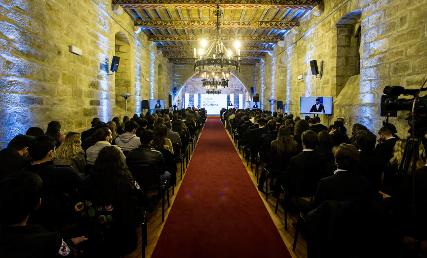 Novos órgãos sociais da AAUMinho empossados este sábado