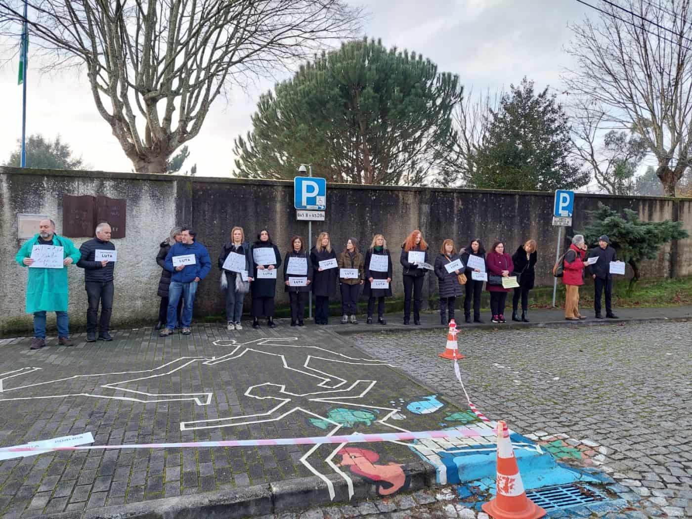 Greve encerra escolas. Professores de Braga mantêm "luta pela educação"