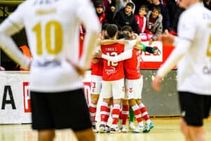 SC Braga vence AD Fundão e cola-se à liderança do campeonato