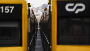 Abatimento na Linha do Norte em Gaia suprimiu 52 comboios e atrasou 130&nbsp;