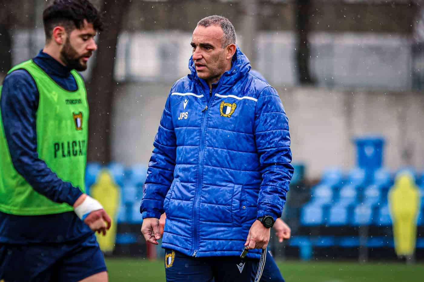 "Não podemos ser ingénuos, temos de ir à procura"