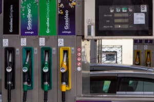 Preço dos combustíveis volta a subir esta segunda-feira&nbsp;