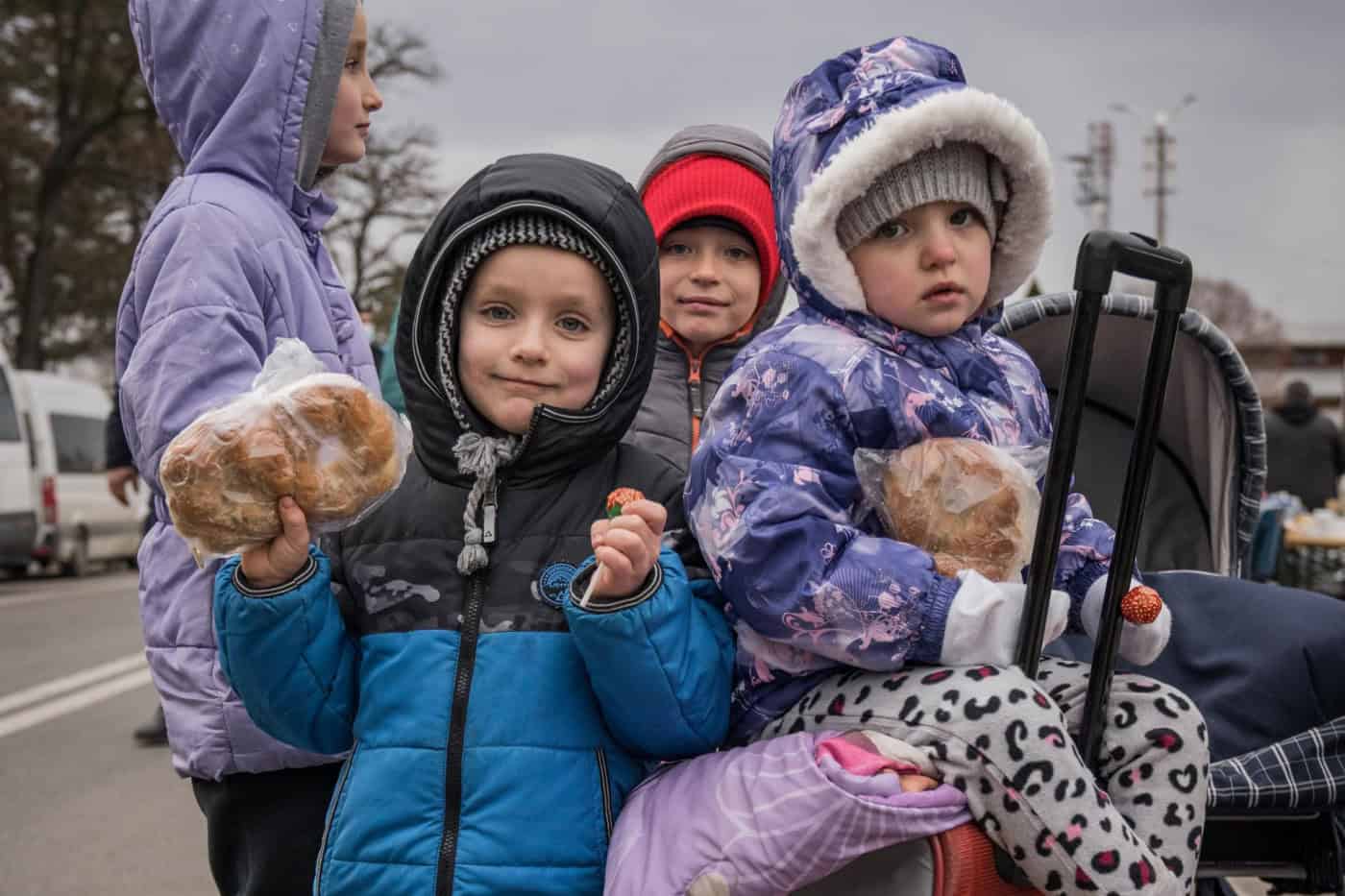 Guerra na Ucrânia afasta mais de cinco milhões de crianças da escola