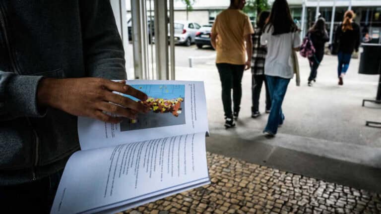 Exames no secundário mantêm-se, mas com peso mais baixo na nota final