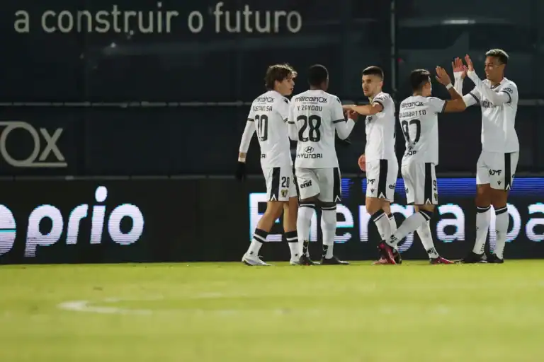 Famalicão garante vaga nas meias-finais da Taça de Portugal