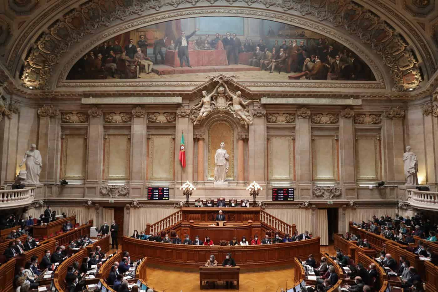 PS prepara proposta para avançar com doutoramentos nos Politécnicos