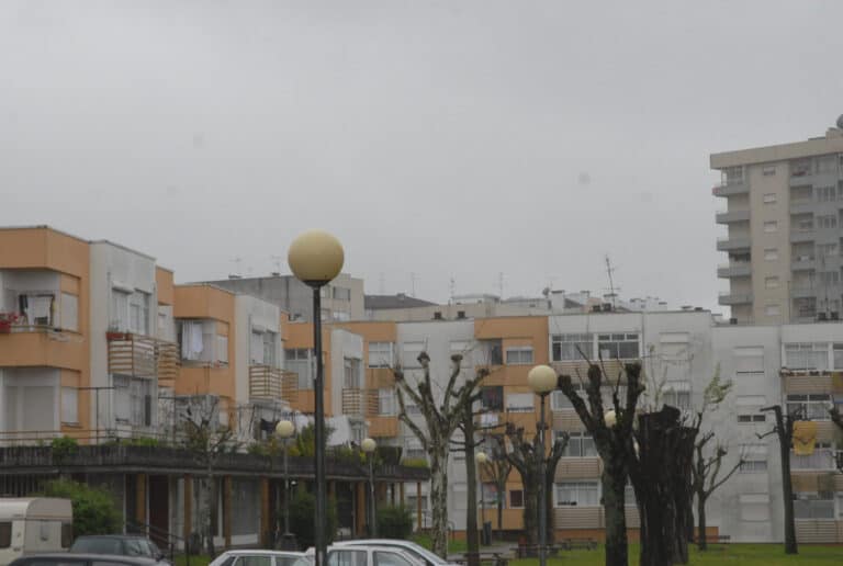 Moradores das Andorinhas criam sala de estudo para crianças e jovens