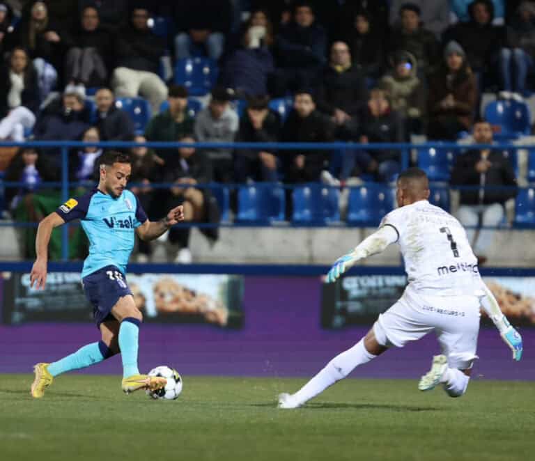 Vizela e Chaves empatam. Resultado "ajusta-se", diz Tulipa