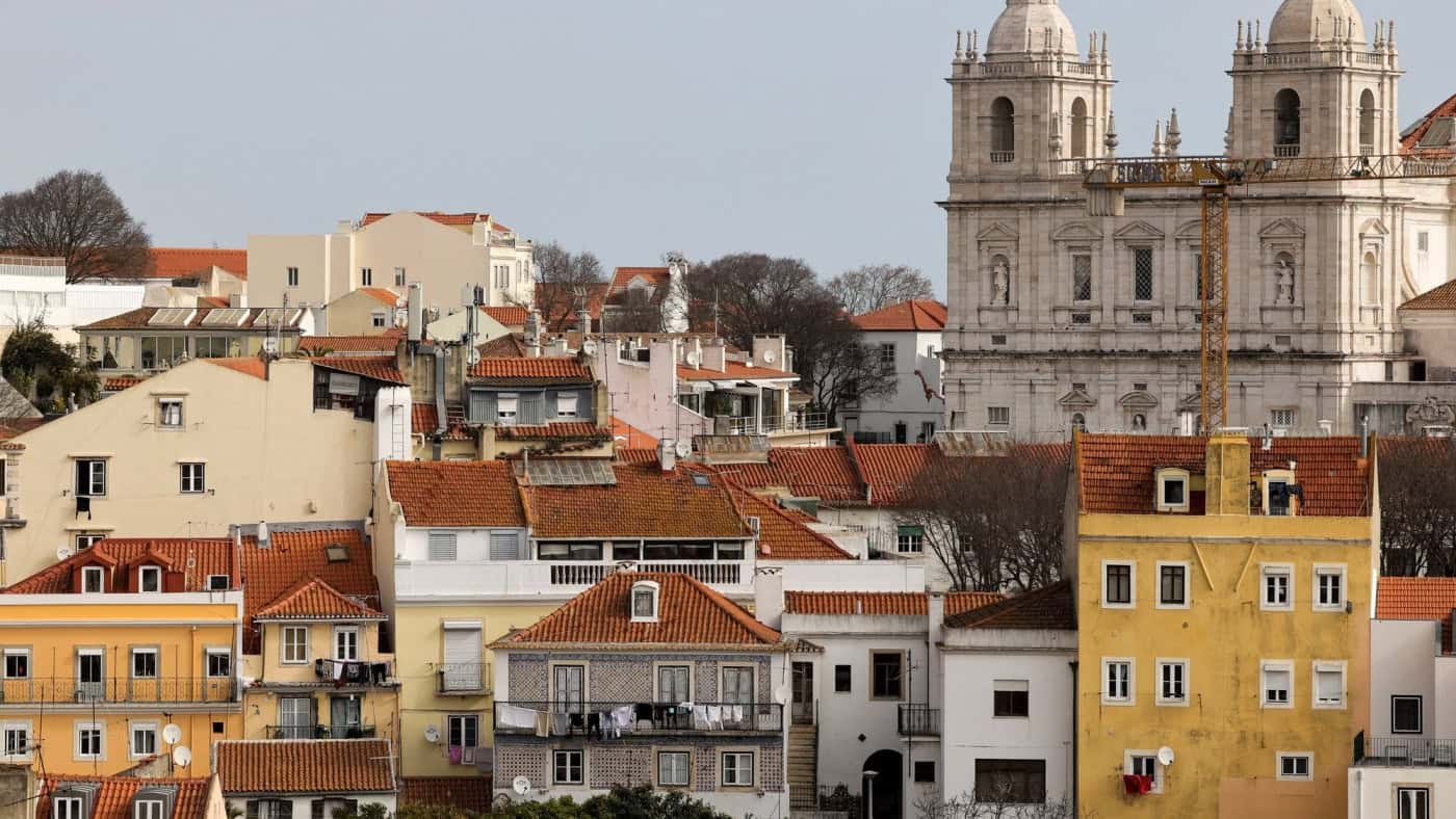 Governo admite "aperfeiçoamento" de proposta relativa ao alojamento local