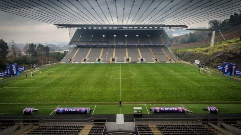 Câmara ainda não recebeu plano de intervenções do SC Braga para Estádio Municipal