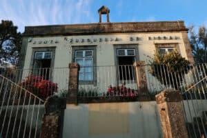 Escola primária onde estudou Variações vai ser centro interpretativo de tributo ao cantor&nbsp;