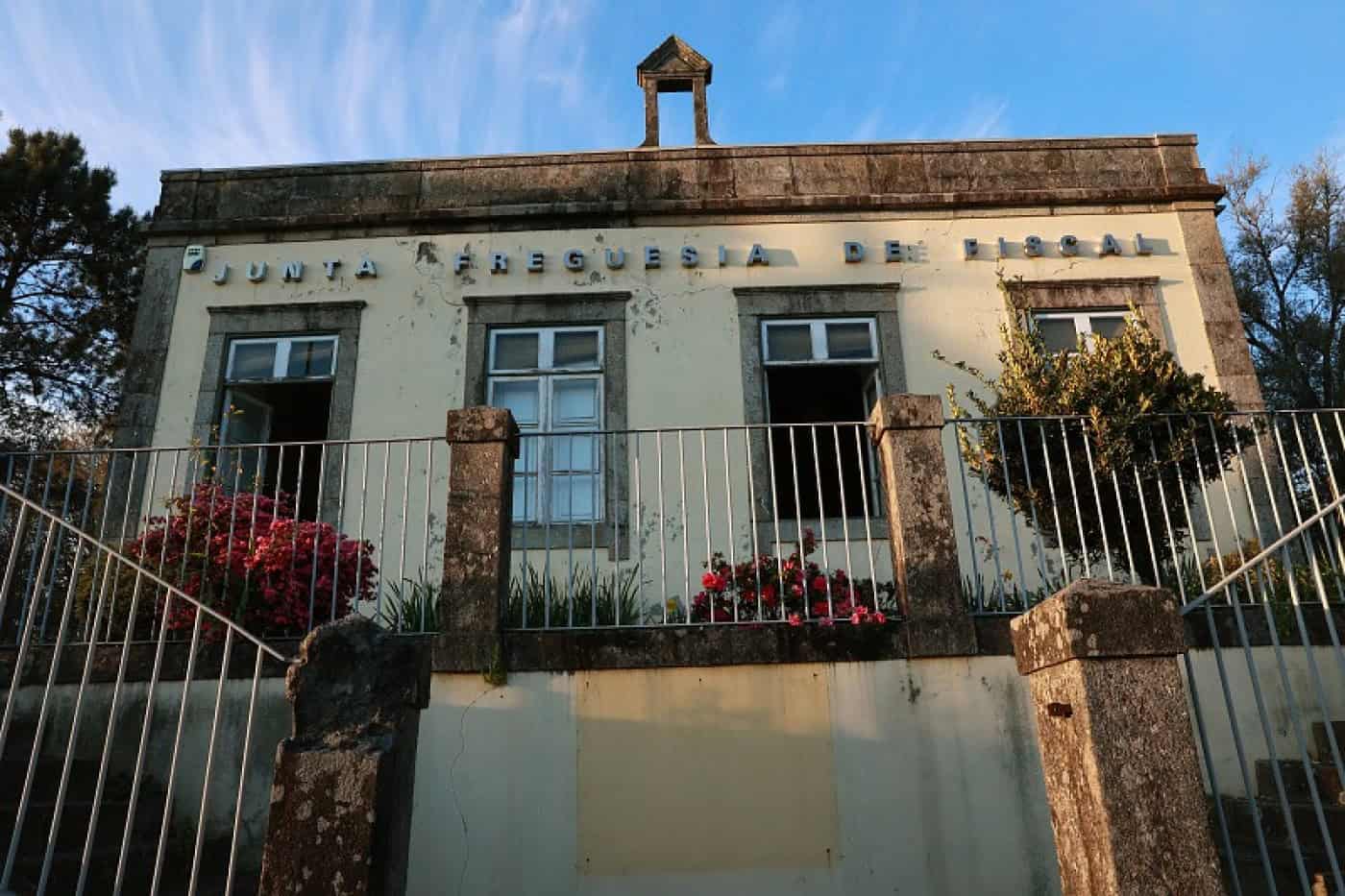 Escola primária onde estudou Variações vai ser centro interpretativo de tributo ao cantor&nbsp;