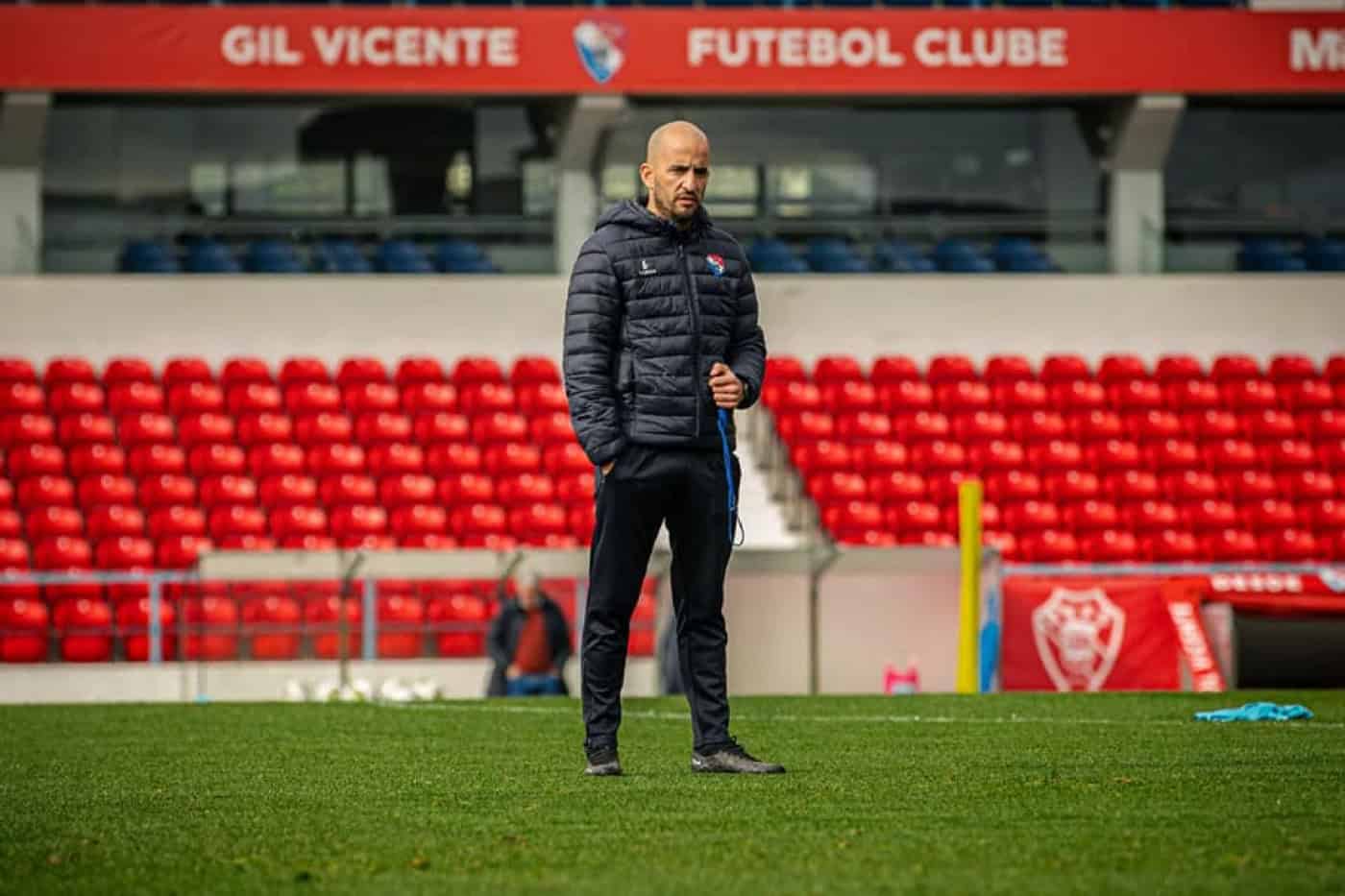 Treinador do Gil assume que receção ao Marítimo é "o jogo mais difícil" desde que chegou