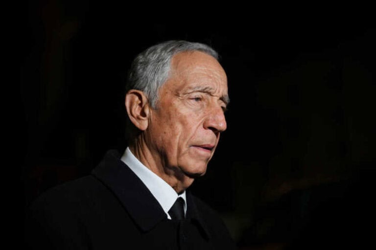 Marcelo quer rapidez na suspensão de padres e na privatização da TAP