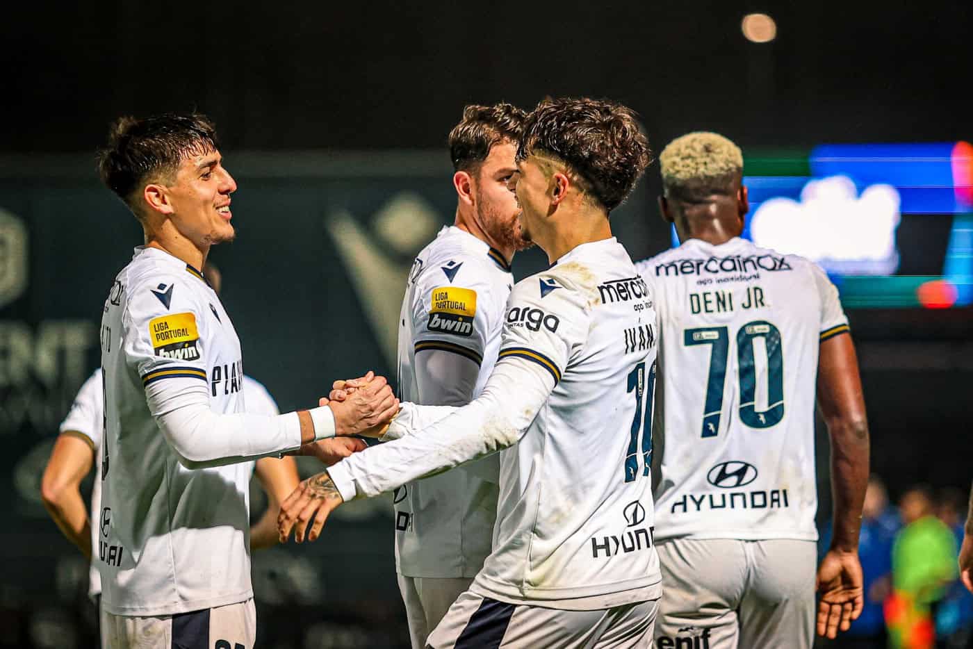 Famalicão vence Casa Pia e sobe cinco posições na tabela&nbsp;