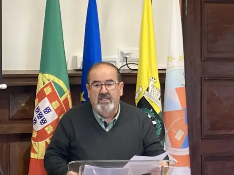 Presidente da Câmara de Gavião condenado a perda de mandato por abuso de poder