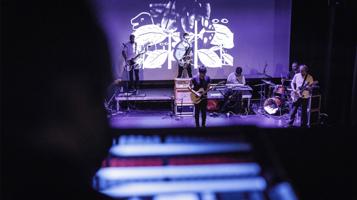 Faltam espaços para fixar artistas na região