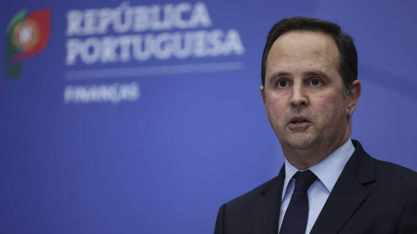 Governo anuncia "IVA zero" em cabaz de bens essenciais