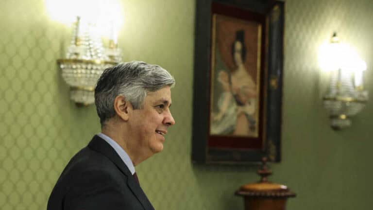 Banco de Portugal mais otimista vê PIB a crescer 1,8% este ano