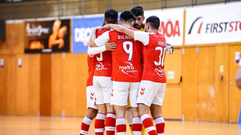 SC Braga bate CR Candoso e pressiona Sporting