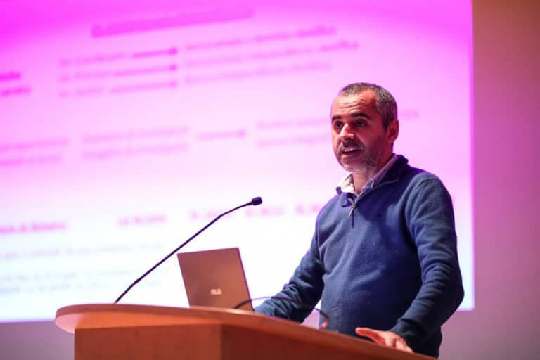 Investigadores dizem estar mal representados na Reitoria, Senado e CG