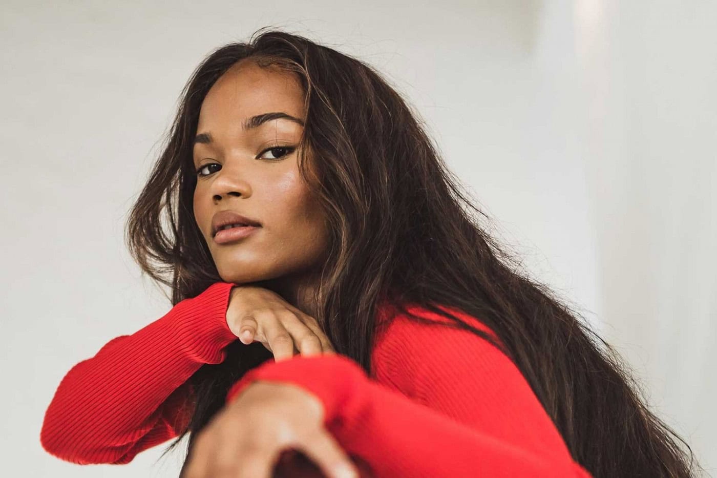 Agnes Nunes leva "o calor do Brasil" ao Theatro Circo