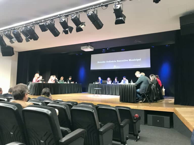 Contrato de gestão delegada da Agere aprovado com os votos favoráveis da coligação e os votos contra da oposição