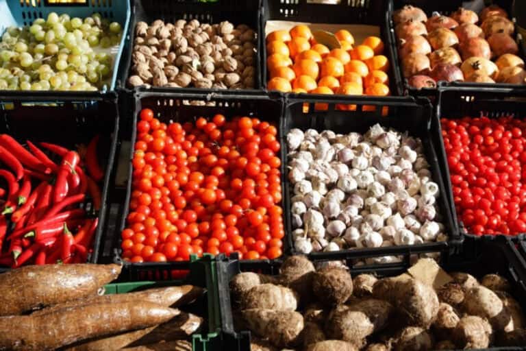 Deputados aprovam proposta para isenção do IVA do cabaz entrar em vigor em 18 de abril