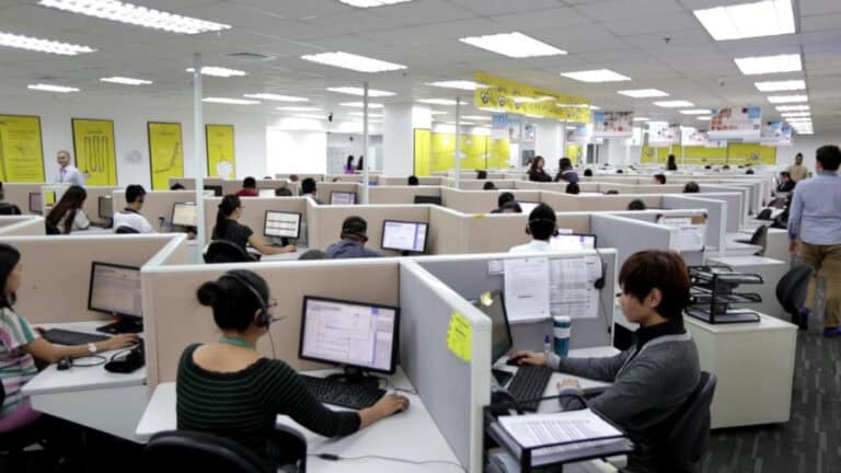 Telemarketing, tradução ou ensino entre as profissões mais afetadas pela Inteligência Artificial&nbsp;