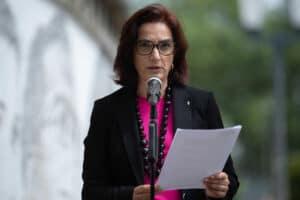 Ministra repudia "todas as formas de assédio" e apela à denúncia formal&nbsp;