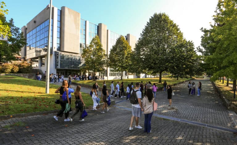 Bolsas vão abranger mais seis mil alunos no ano letivo 2023/2024