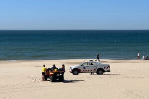 Jovem desaparecida no mar no sábado no Algarve foi encontrada com vida&nbsp;