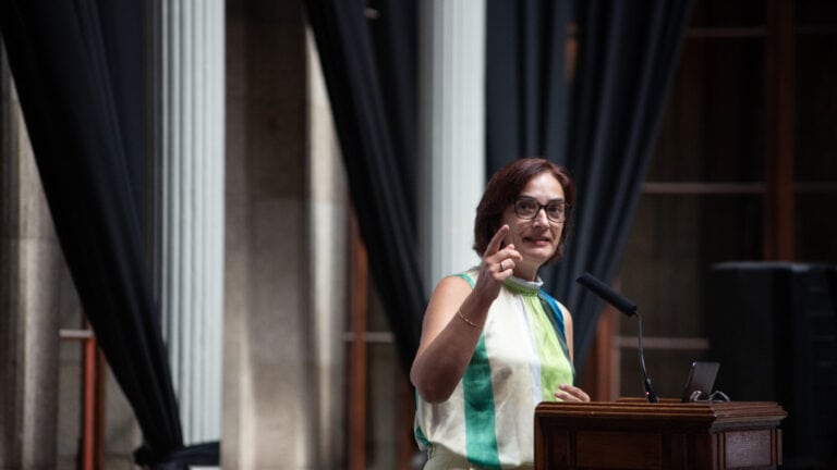 Ministra do Ensino Superior garante que nenhuma instituição entrará em rutura&nbsp;