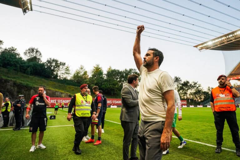 "Classificação faz com que se queira mais, mas temos que ser racionais"