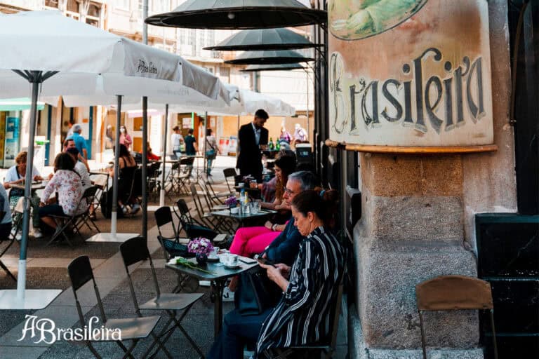 RUM promove emissão no Café A Brasileira dedicada ao 25 de abril