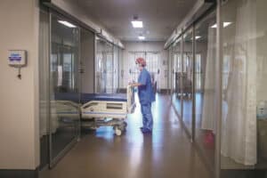 Entidade Reguladora da Saúde esclarece que avaliação vai ser alargada a todo o sistema