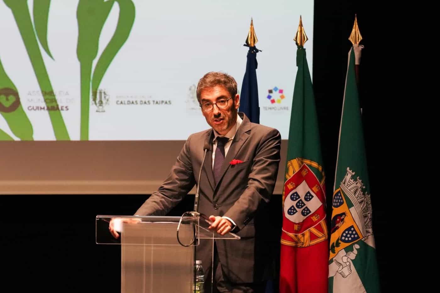 Santos Simões "é exemplo do que deve ser a participação política de um cidadão na comunidade"